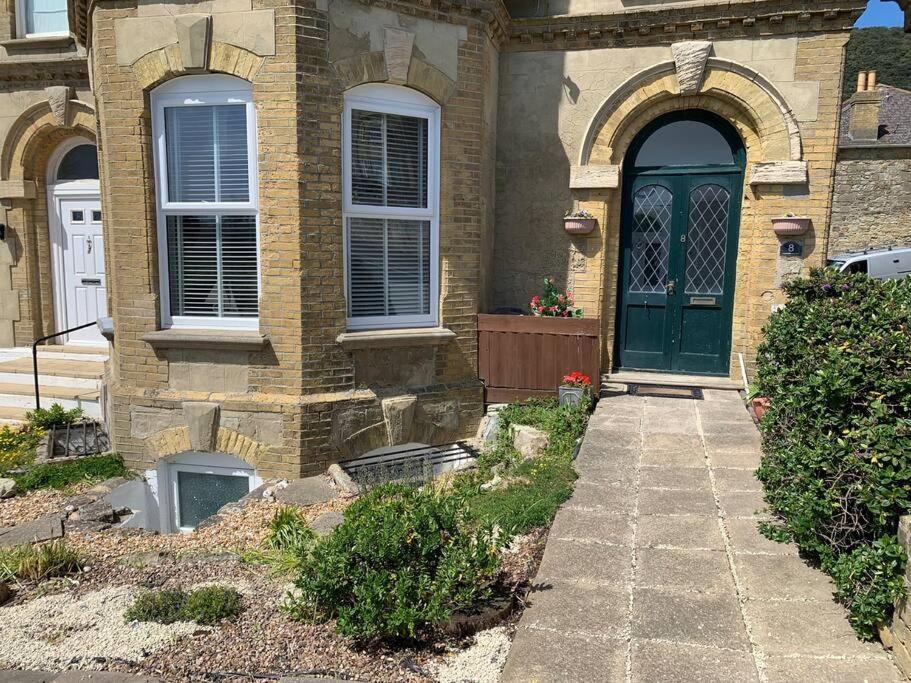 Bougainvillea Ventnor Exterior photo